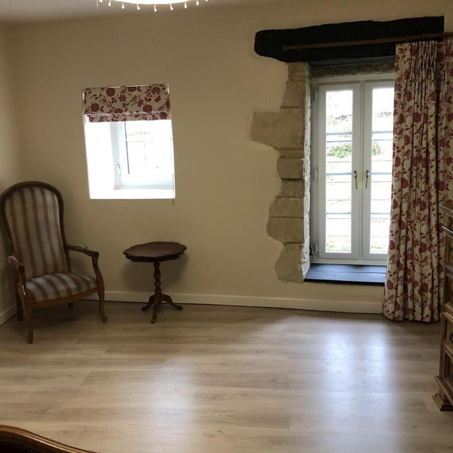 Blacksmiths Cottage In Blanzay - 3 Beds Luaran gambar