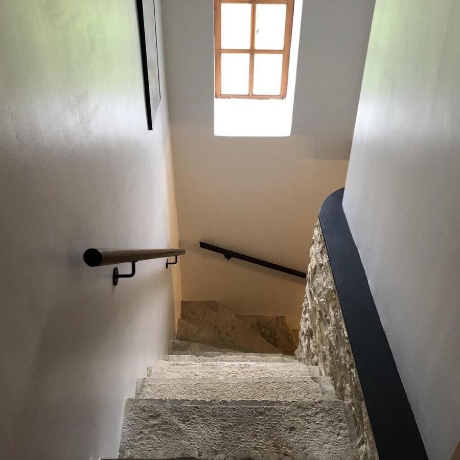 Blacksmiths Cottage In Blanzay - 3 Beds Luaran gambar