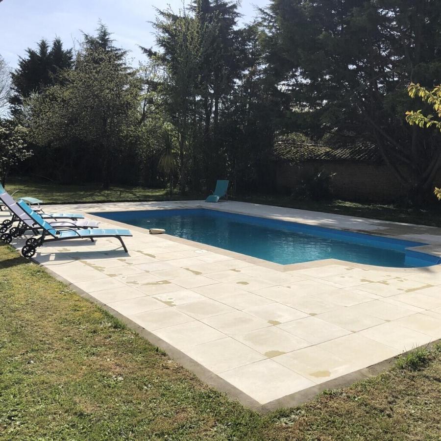 Blacksmiths Cottage In Blanzay - 3 Beds Luaran gambar