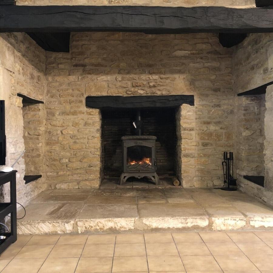 Blacksmiths Cottage In Blanzay - 3 Beds Luaran gambar