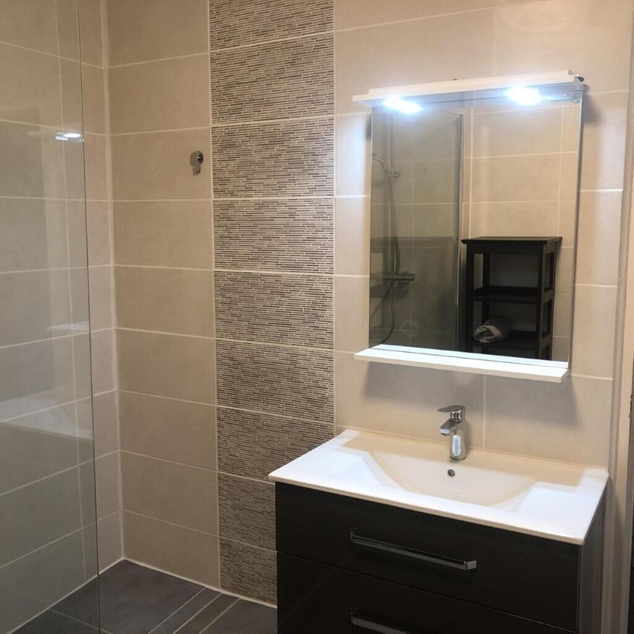 Blacksmiths Cottage In Blanzay - 3 Beds Luaran gambar